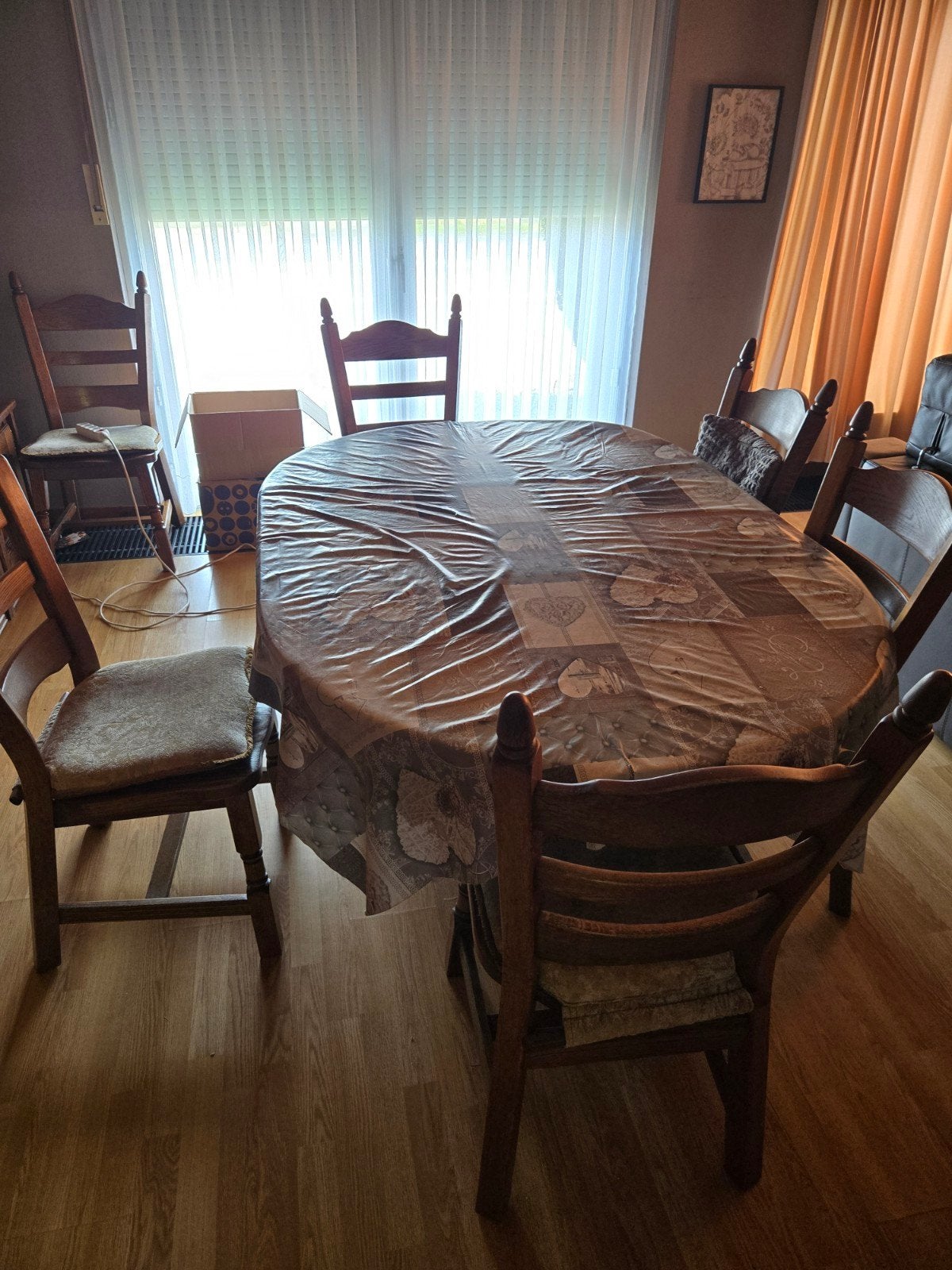 Tafel met  6 stoelen, Huis en Inrichting, Ophalen