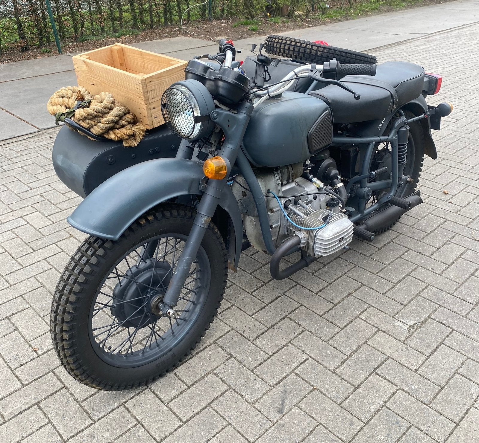 Zijspan Oldtimer Dnepr, Motoren, Cardan-aandrijving, 2 cilinders, Gebruikt, Overig