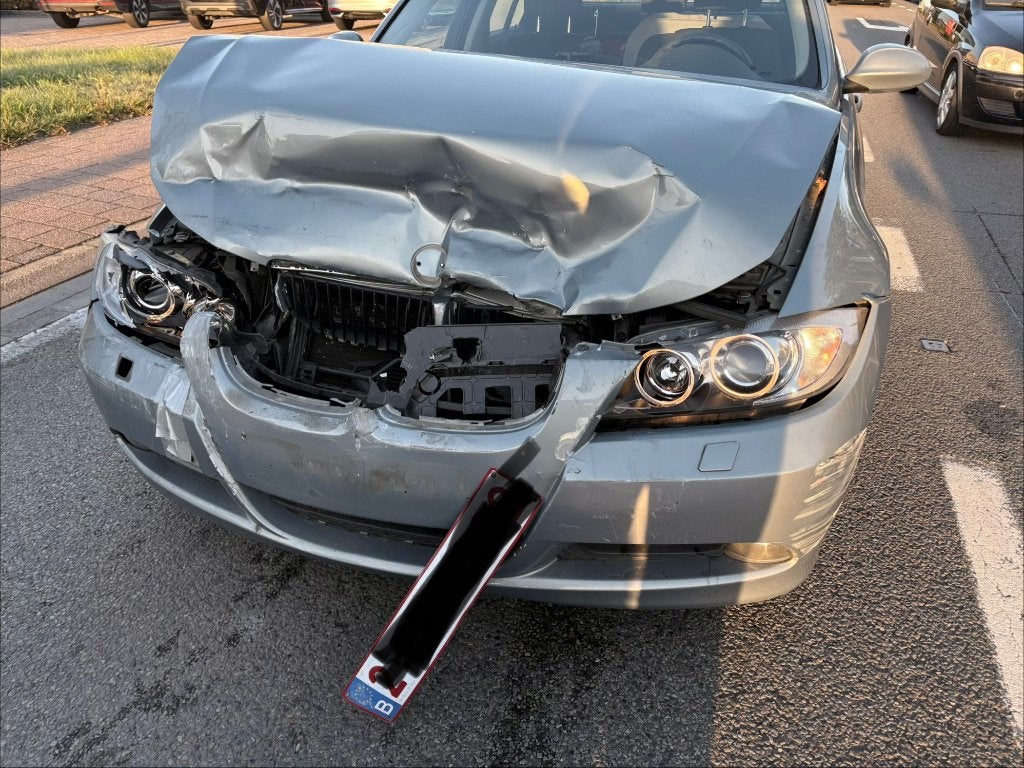 BMW318i autodelen na ongeluk, Autos, Achat, 4 portes, Boîte manuelle, Autres couleurs