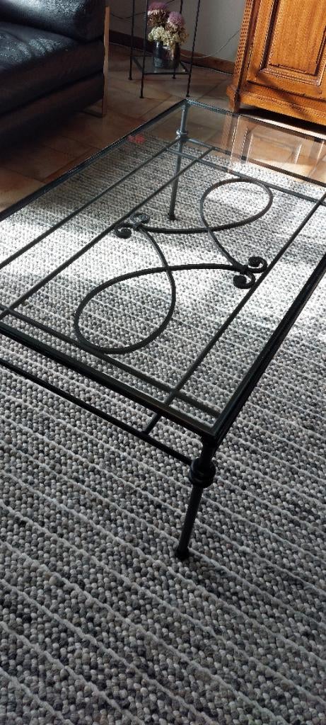 Table de salon avec plateau en verre, 100 à 150 cm, Moins de 50 cm, Enlèvement, Utilisé