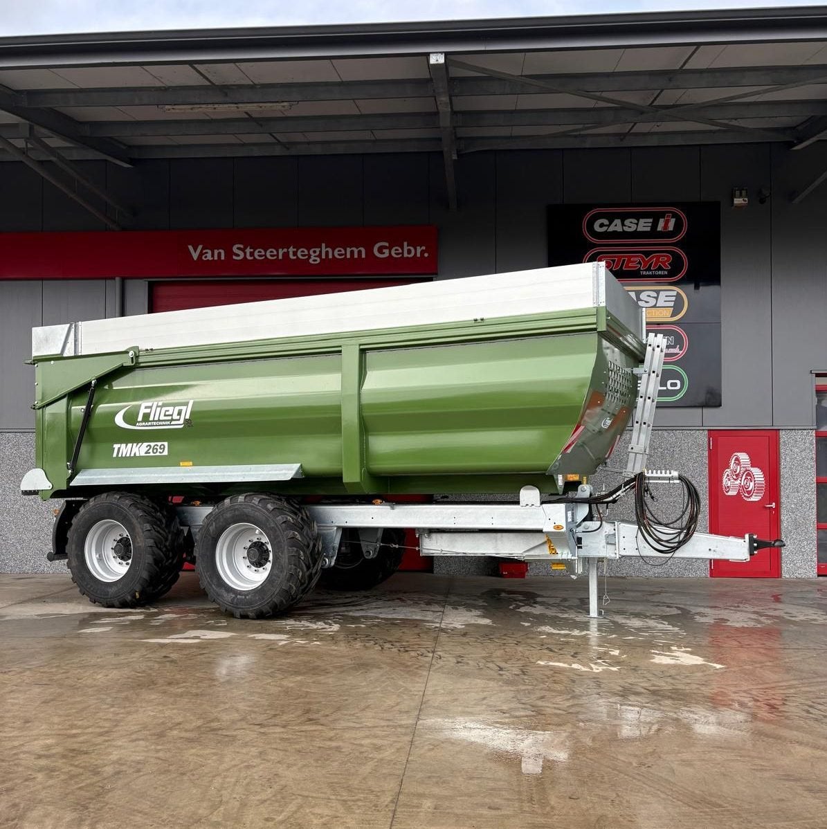 Fliegl 269 profi xl volumekipper, Articles professionnels, Agriculture | Outils, Enlèvement