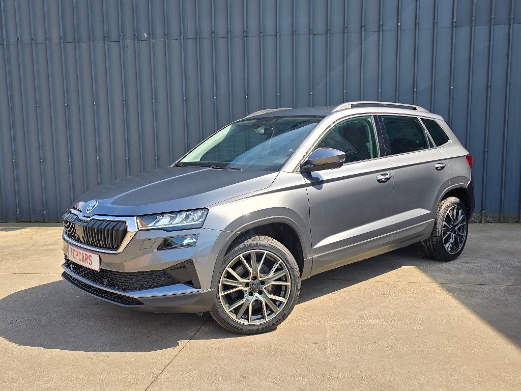 ✔SKODA KAROQ 1.0TSI SUV Ambition 2024 Euro6! Trekhaak,.., Auto's, Skoda, Voorwielaandrijving, Stof, https://public.car-pass.be/vhr/71a2169c-68f0-4dd0-b518-586dc9afe5ad