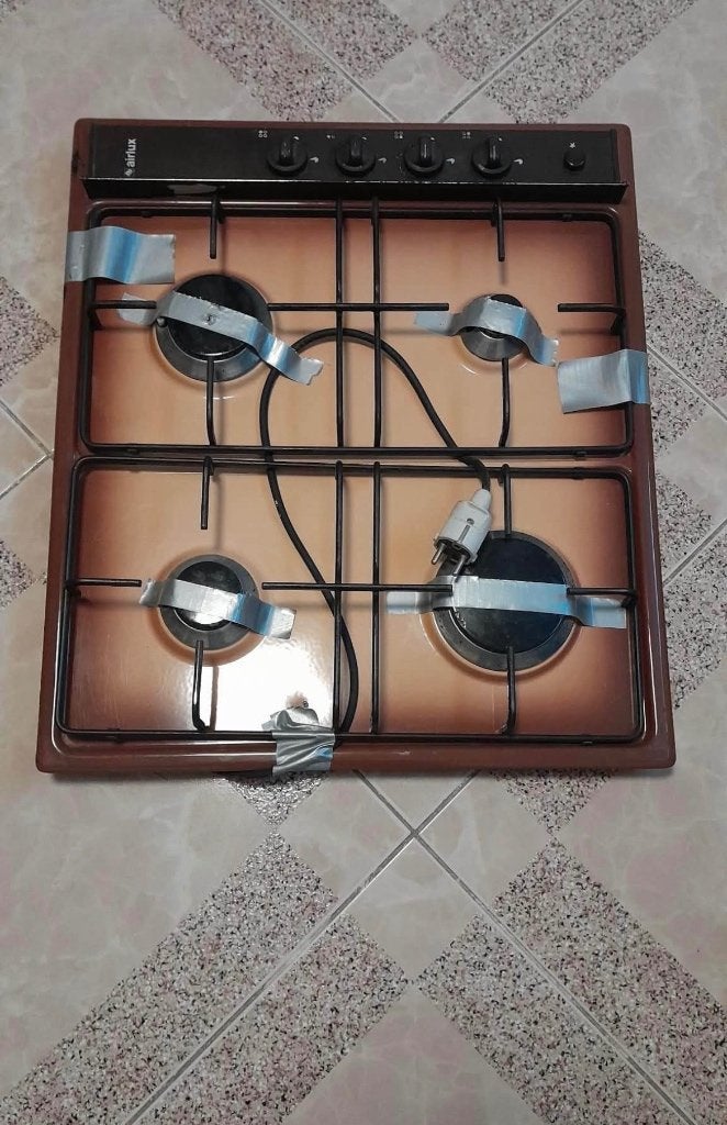 Taque au gaz, Gaz, 4 zones de cuisson, Enlèvement, Utilisé
