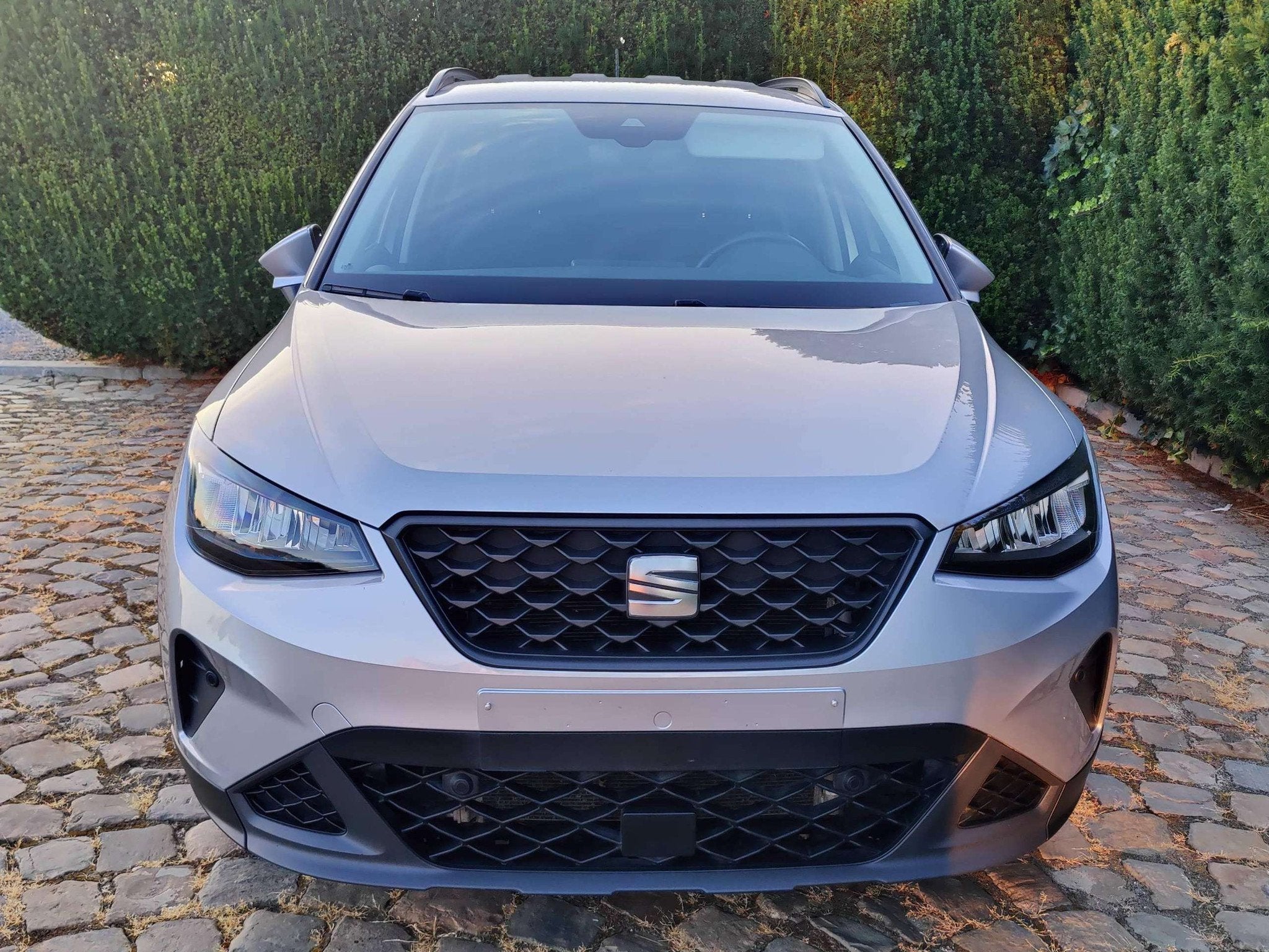 SEAT Arona Arona 1.0 TSI Move! Navi DSG (automatique), Argent ou Gris, Achat, 1188 kg, 5 portes