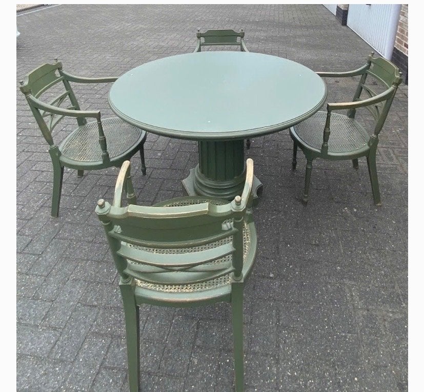 Antieke ronde tafel met 4 stoelen, Enlèvement, Utilisé
