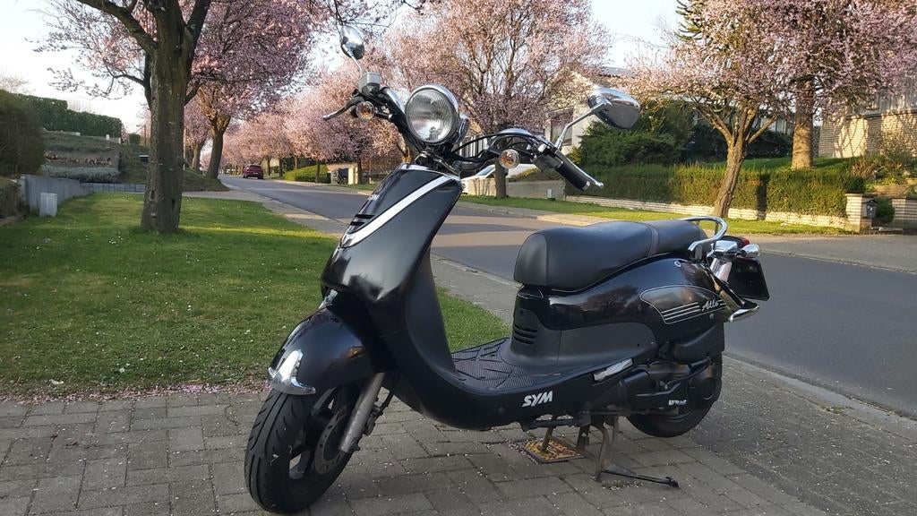 Sym Allo 125cc type vespa, Fietsen en Brommers, Scooters | SYM, Ophalen, Allo