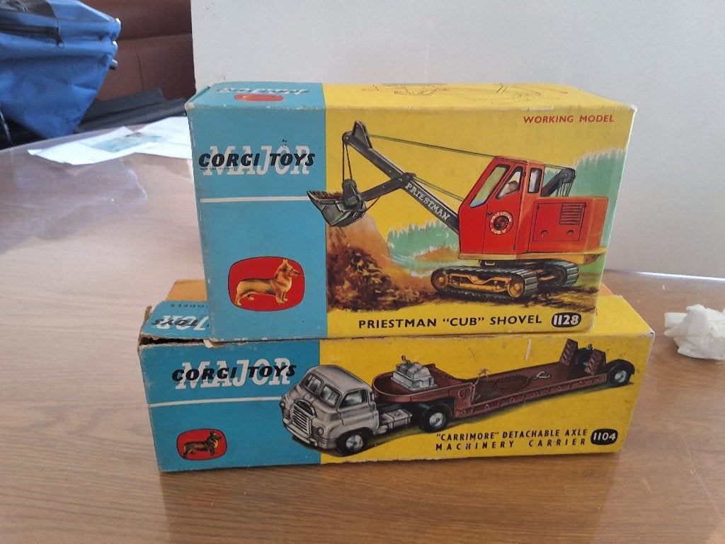 chargeuse surbaissée et grue corgi-toys 1104 et 1128, Enlèvement ou Envoi, Utilisé, Bus ou Camion, Corgi