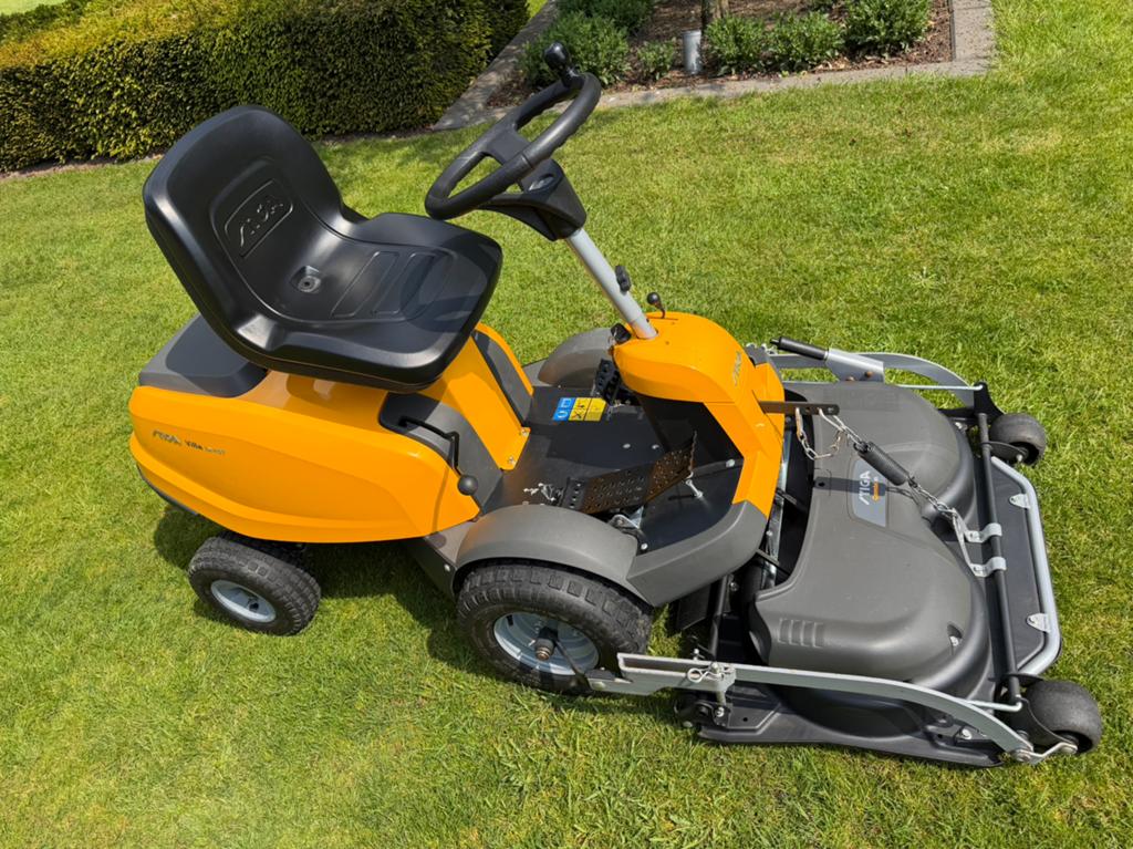 STIGA VILLA 15 HST/ ALS NIEUW‼️COMBI 85 CM MAAIDEK ZITMAAIER, Ophalen of Verzenden, Zo goed als nieuw, Mulchfunctie, Minder dan 90 cm