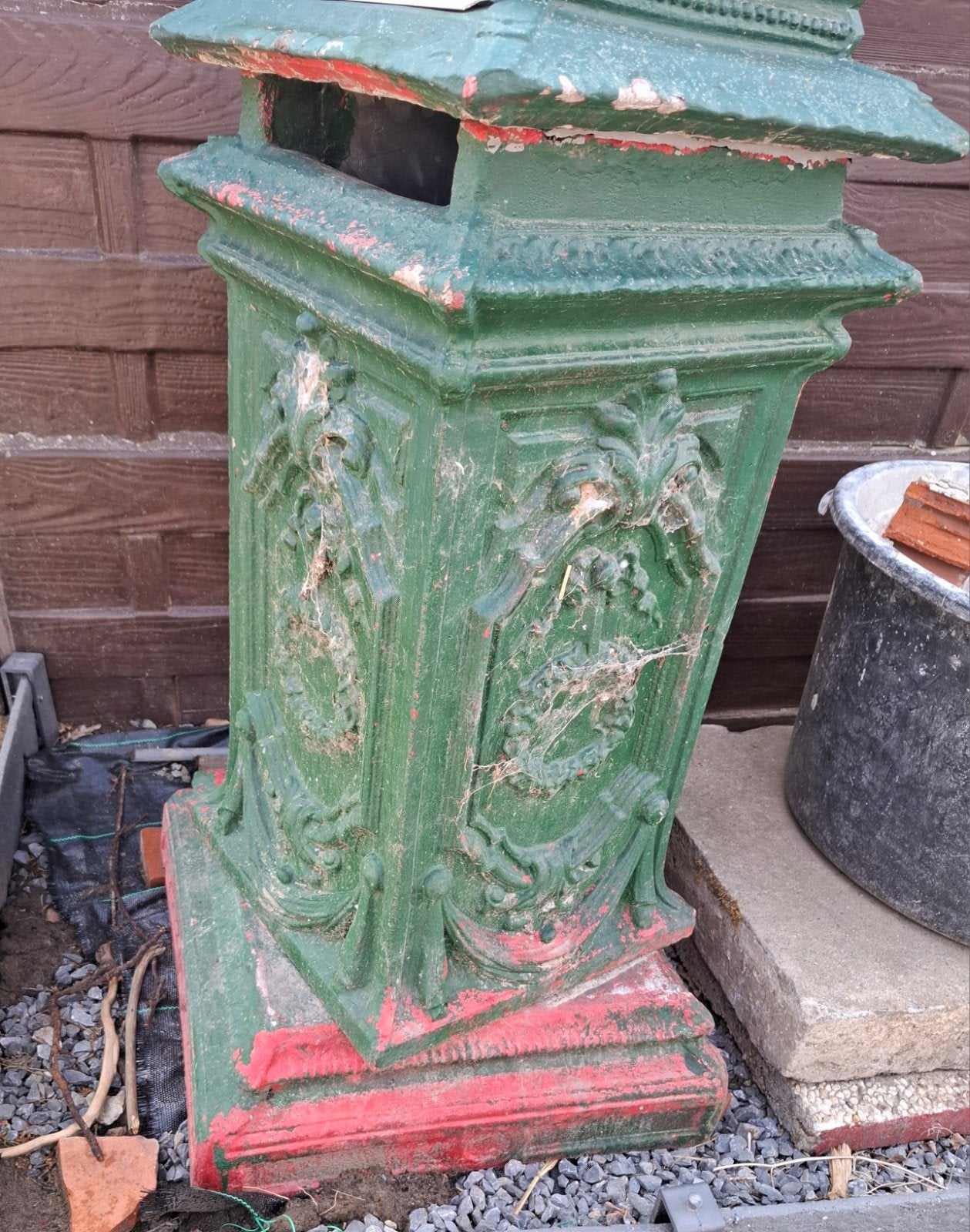 oude brievenbus, Tuin en Terras, Brievenbussen, Ophalen, Gebruikt, Beton, Staande brievenbus