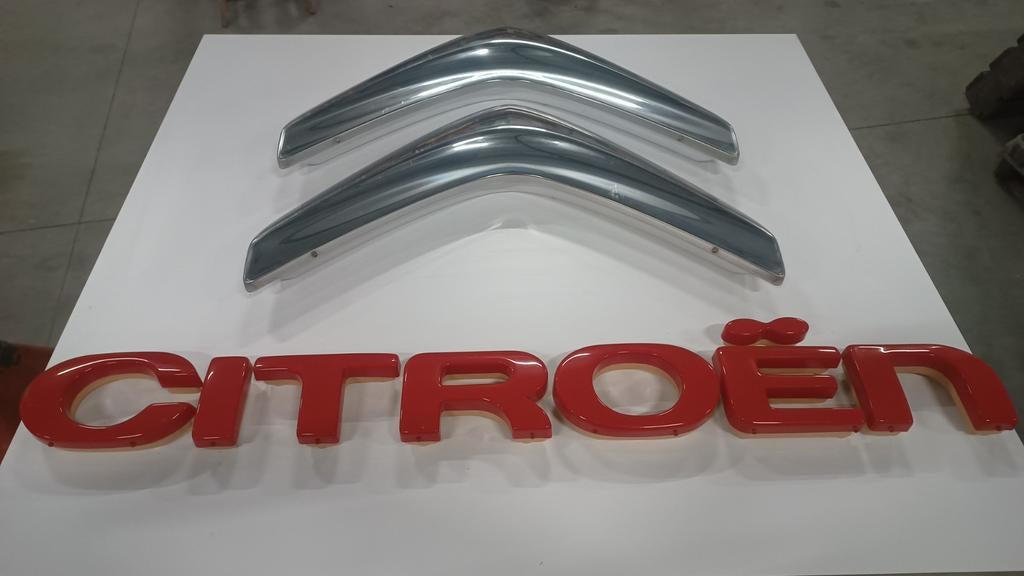 Letters en sign Citroën, Ophalen, Zo goed als nieuw