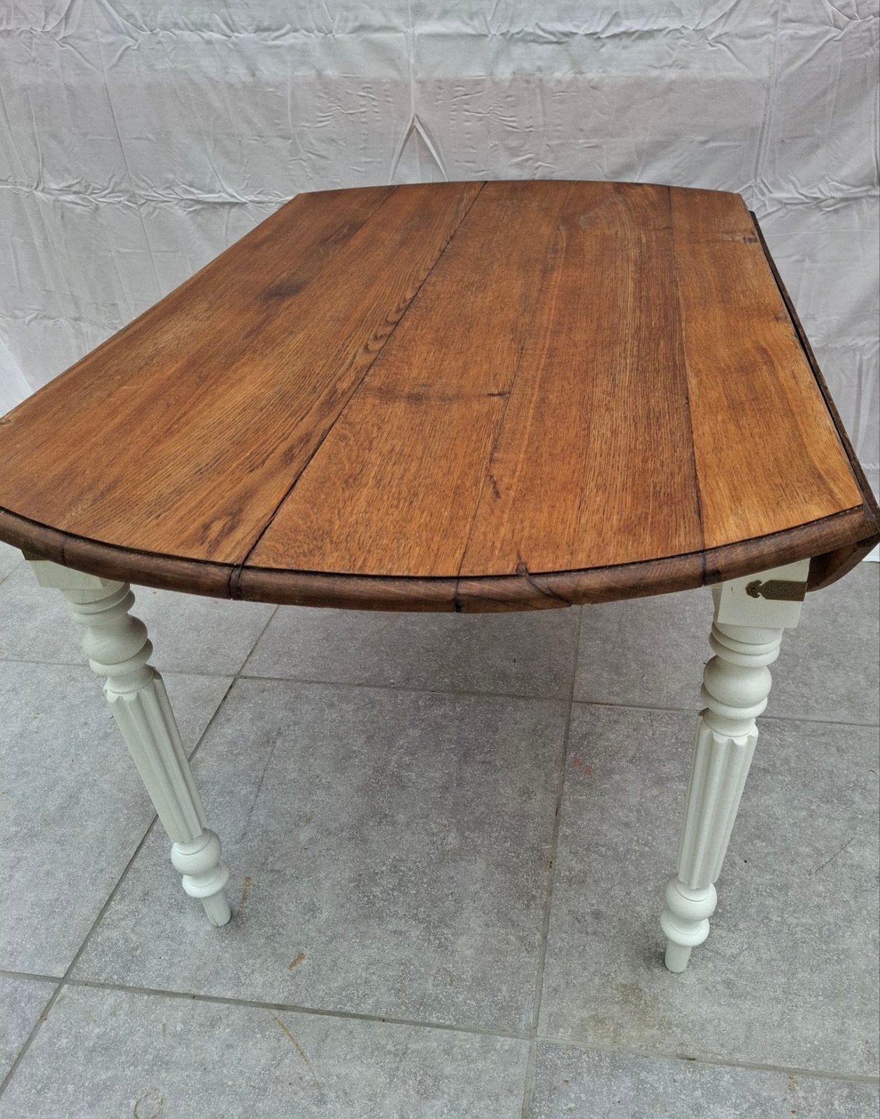 Grande table bois naturel, ronde salle à manger -6/8 pers, 100 à 150 cm, Cinq personnes ou plus, Comme neuf, 100 à 150 cm