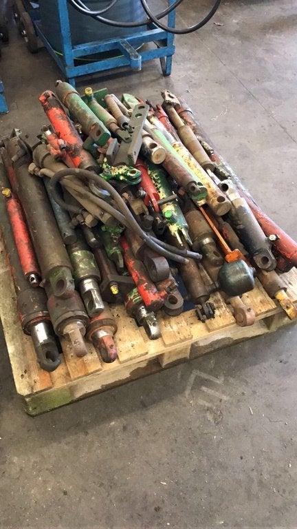Grote partij hydraulische cilinders