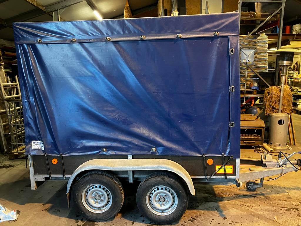 Aanhangwagen met huif mtm 1300 kg, Enlèvement