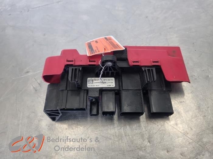 Zekeringkast van een Renault Trafic, Gebruikt, -, Renault, -