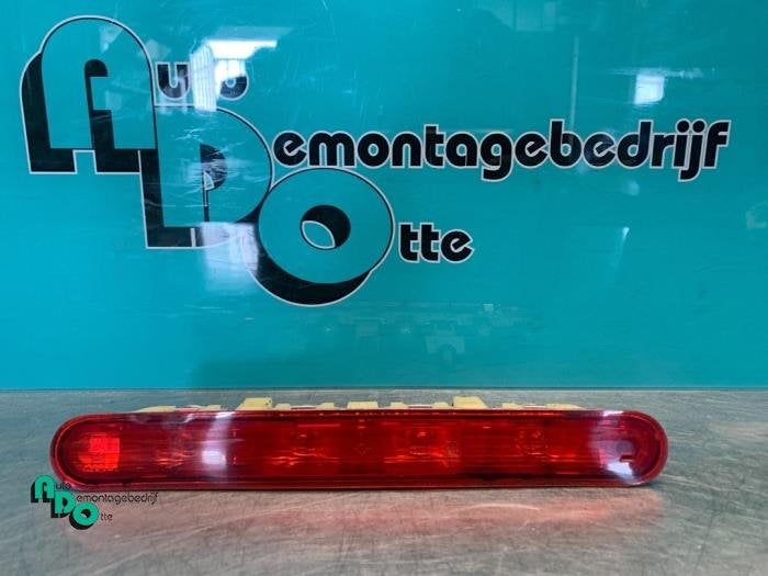 Extra Remlicht midden van een Peugeot 207 (207 06-), Gebruikt, -, -, Ophalen of Verzenden