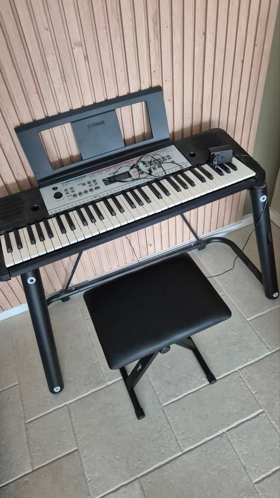 Yamaha YPT260 Keyboard piano + kruk + staander, Muziek en Instrumenten, Ophalen, Yamaha
