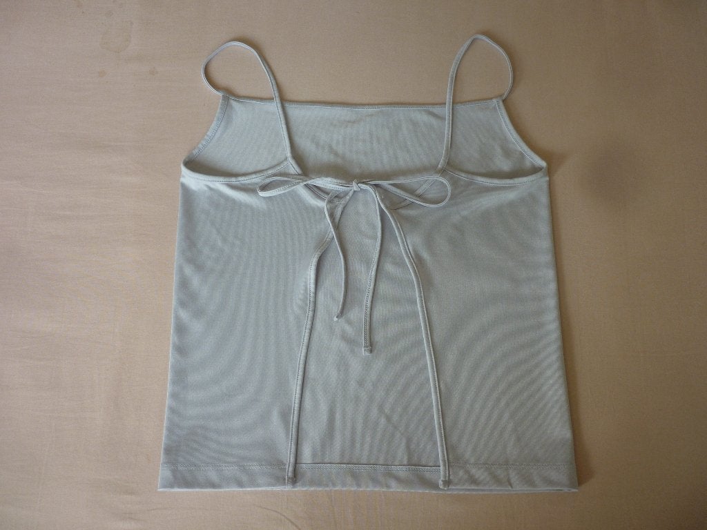 Open Rug Spaghetti Topje Weekday, Vêtements | Femmes, Tops, Gris, Enlèvement ou Envoi, Weekday, Comme neuf
