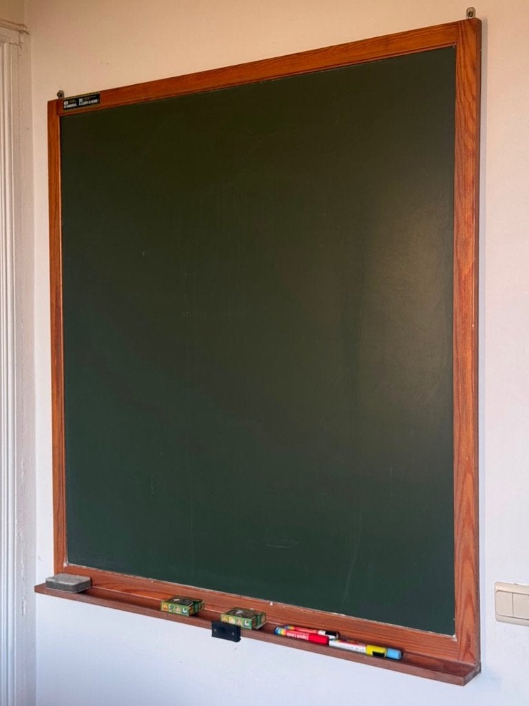 Tableau à la craie avec cadre en bois 123x132, Enlèvement, Utilisé