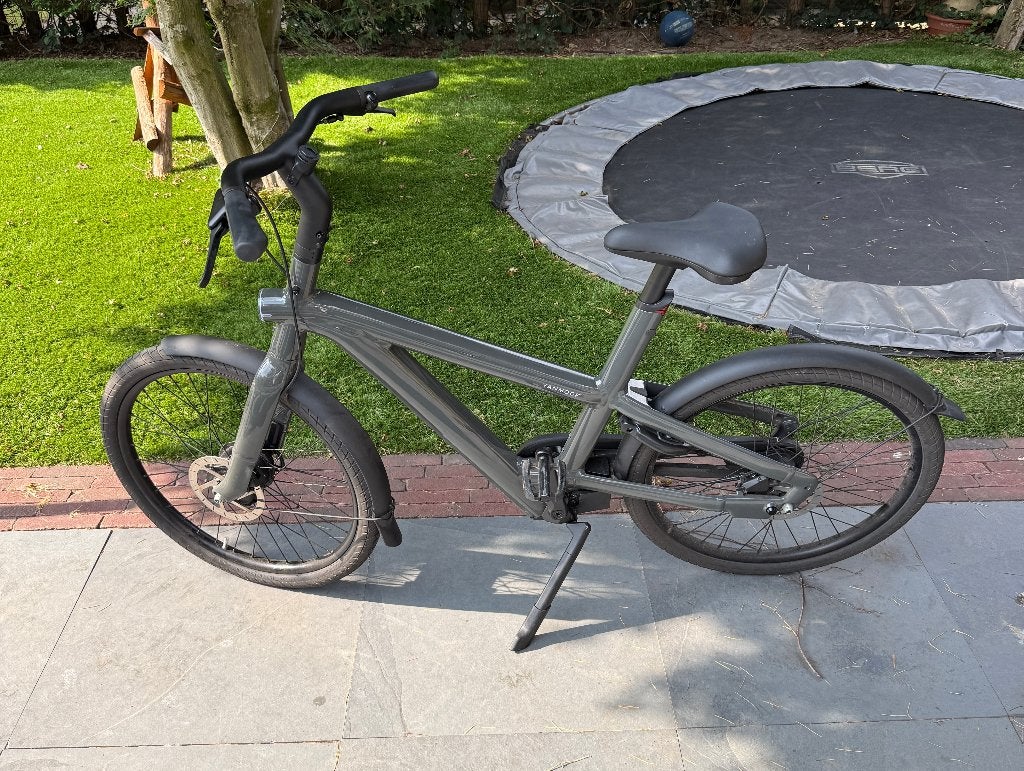VanMoof A5 2.0 in nieuwstaat. Zeer weinig kilometers, Enlèvement ou Envoi, Comme neuf, 50 km par batterie ou plus, Vanmoof