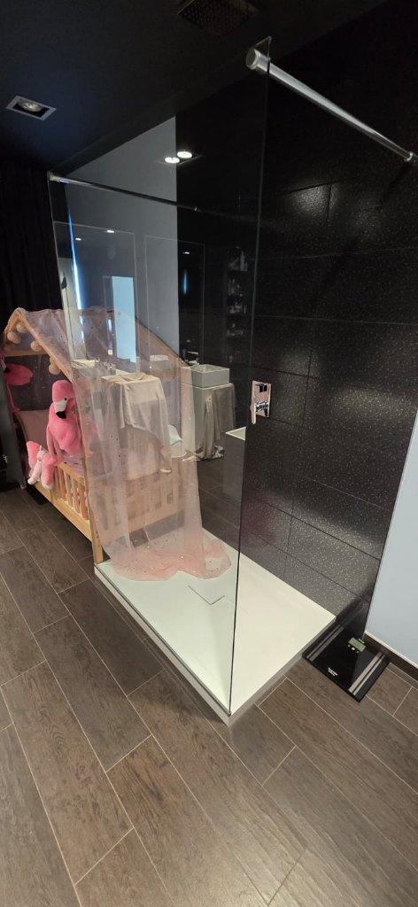 Douche en corian + vitre, Bricolage & Construction, Enlèvement, Neuf, Pierre, Douche