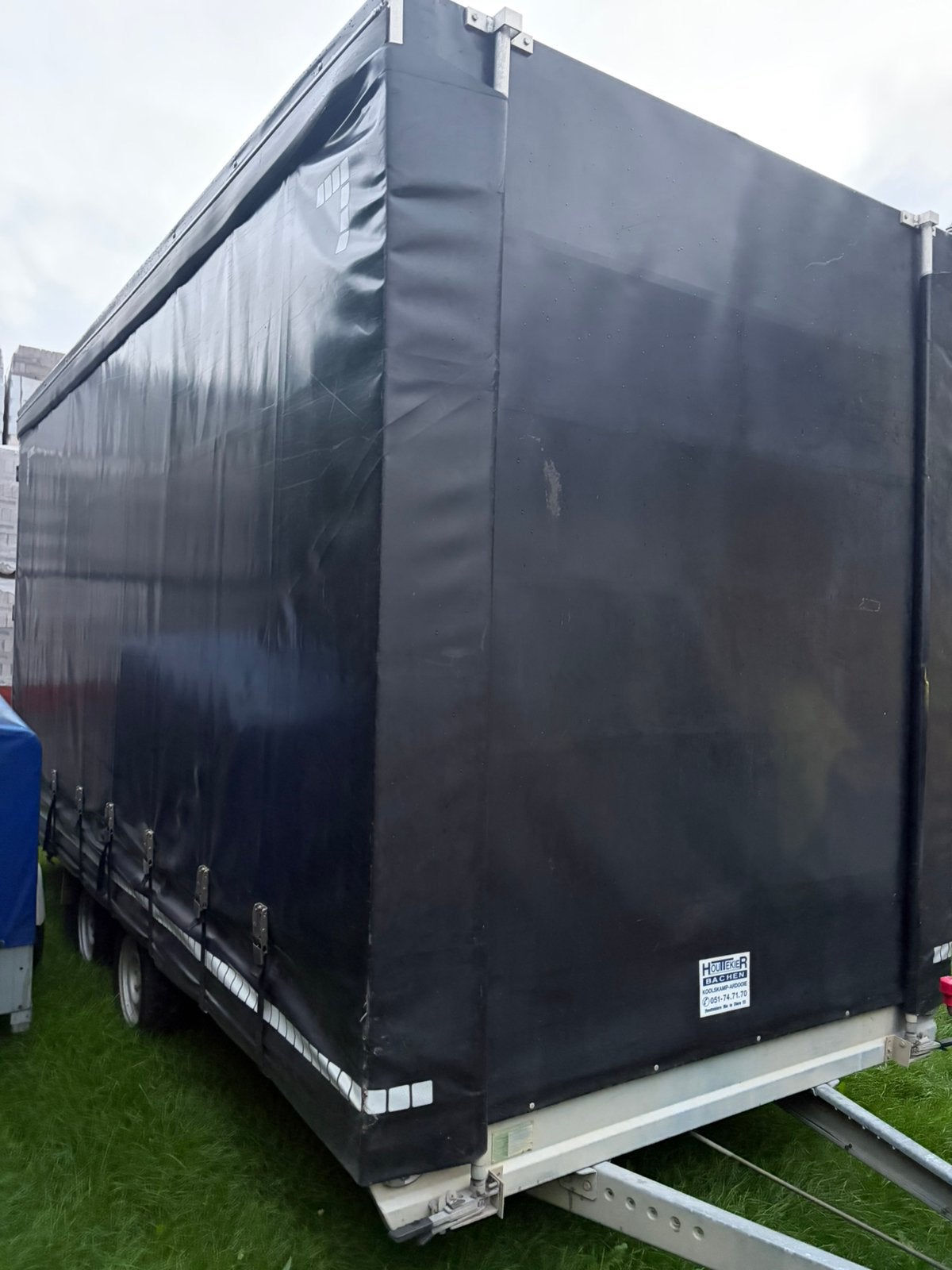 Aanhangwagen gesloten dubbelas, Enlèvement, Utilisé