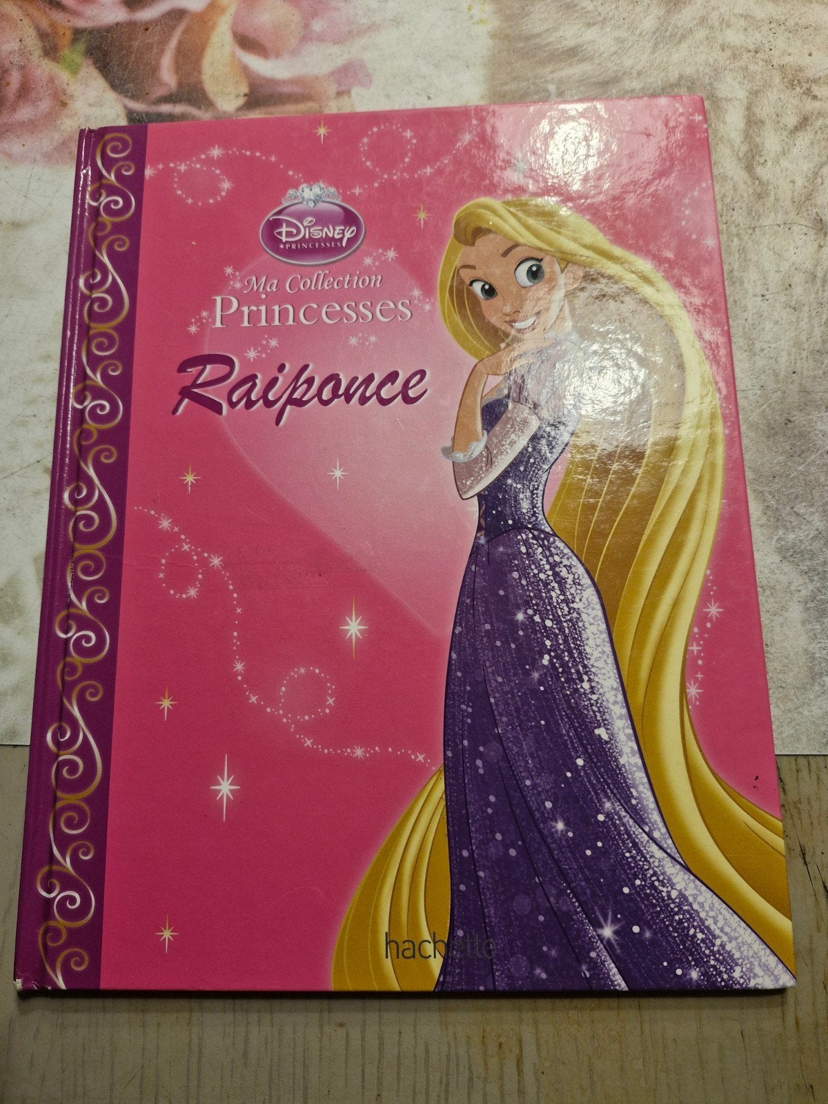 livre dusney ma collection princesses raiponce en bonne etat, Collections, Enlèvement ou Envoi, Comme neuf