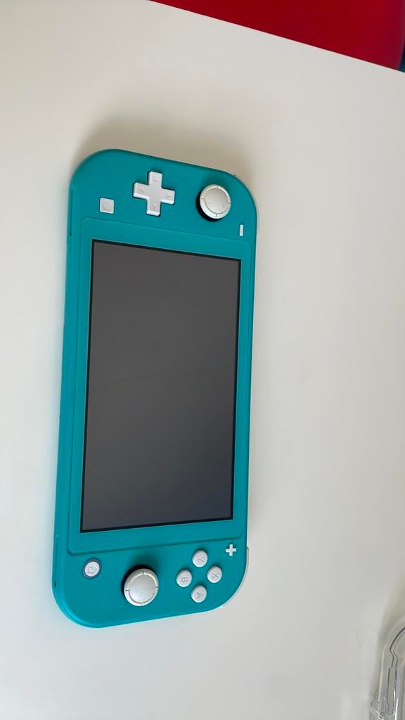 Nintendo Switch Lite (turquoise) met lader en beschermhoes, Games en Spelcomputers, Spelcomputers | Nintendo Switch Lite, Ophalen of Verzenden