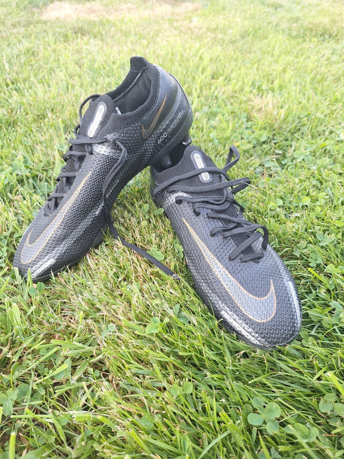 Voetbalschoenen: Nike Phantoms pro, Sport en Fitness, Voetbal, Ophalen
