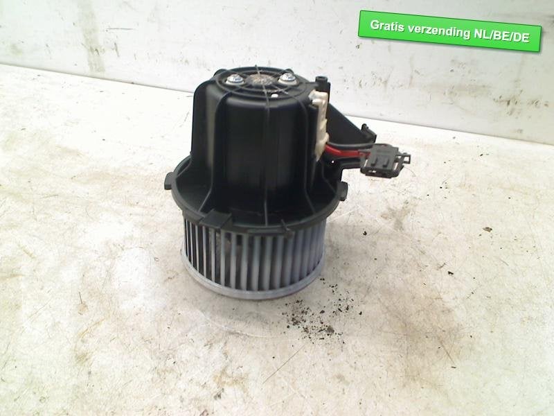 KACHELVENTILATOR Audi Q5 (8RB) (01-2008/05-2017) (8K1820021), Info@audi.de, Audi, Audi AG, Gebruikt