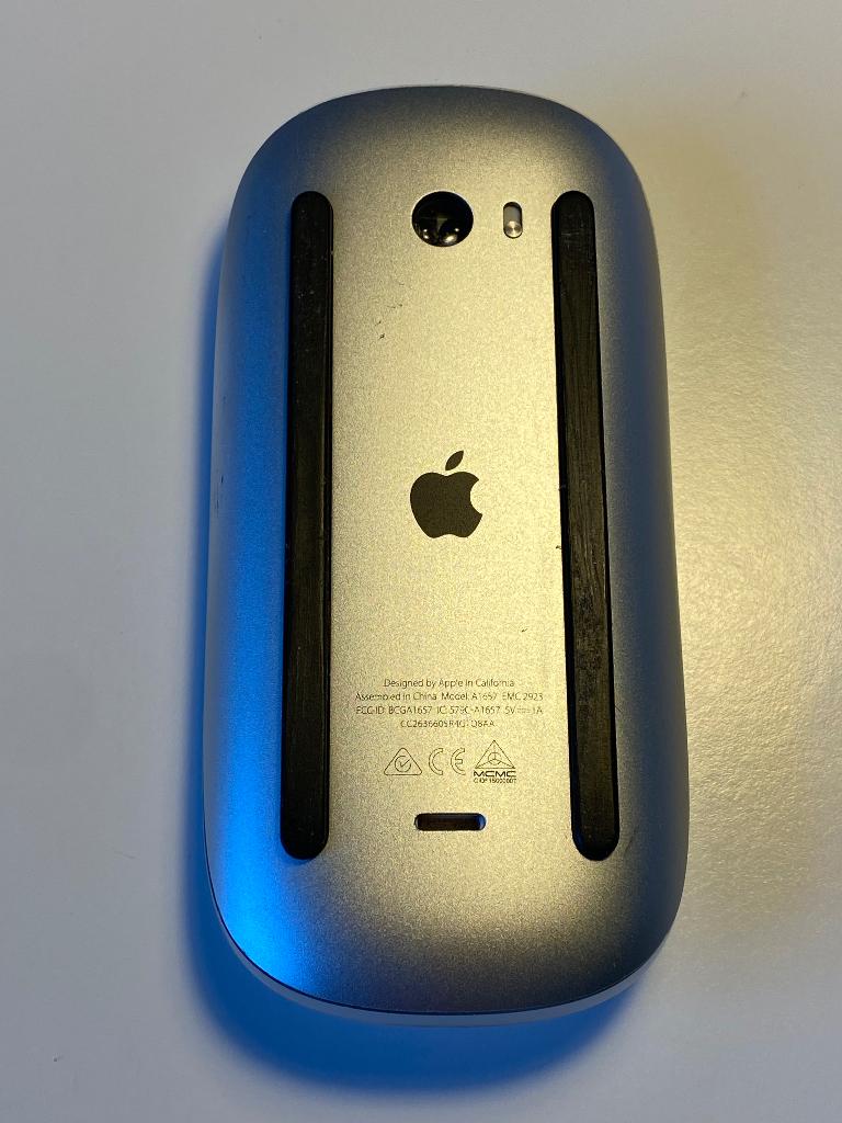 Apple MagSafe 1 Opladers en Magic Lightning Mouse, Computers en Software, Ophalen, Gebruikt, MacBook Pro