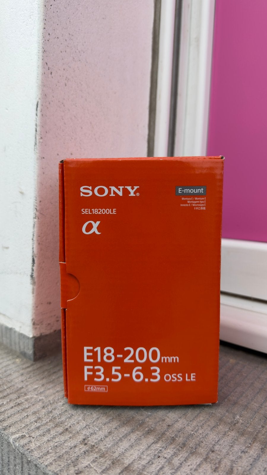 Sony E 18-200 mm f/3.5-6.3 OSS LE | Boîte | Excellent état, Informatique & Logiciels, Routeurs & Modems, Enlèvement, Comme neuf