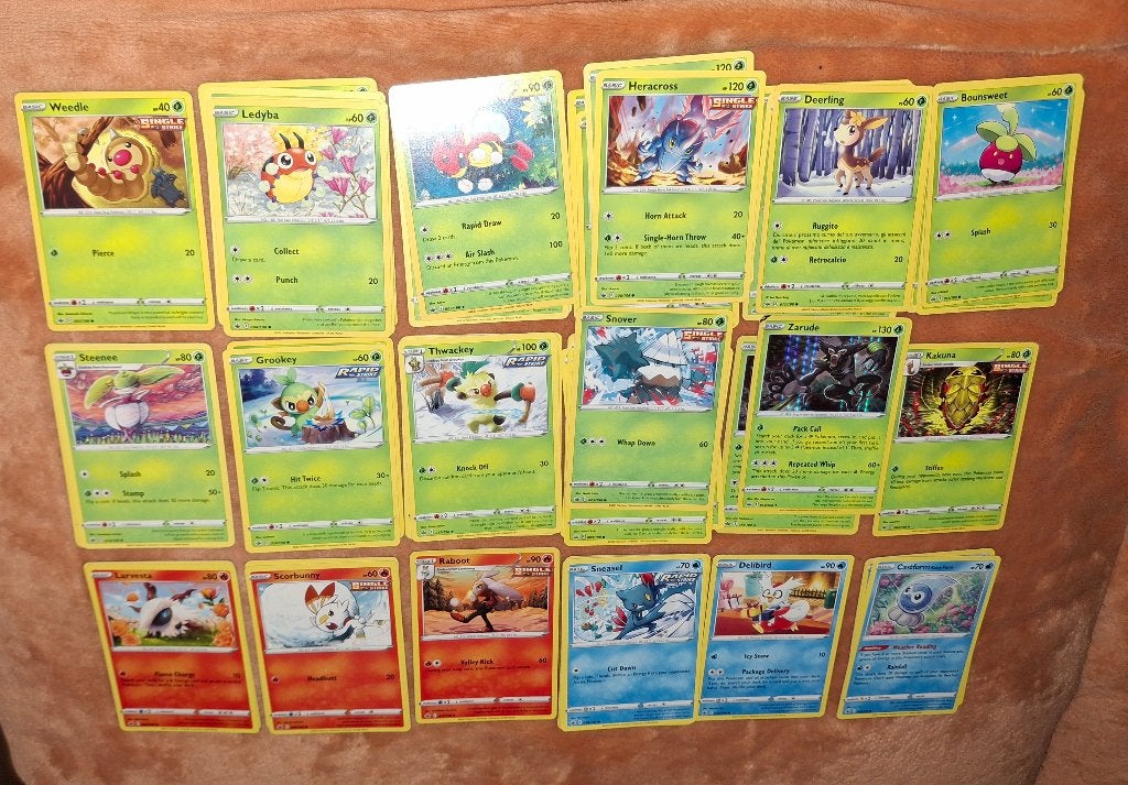 Chilling Reign Pokémon kaarten te ruil., Hobby en Vrije tijd, Verzamelkaartspellen | Pokémon, Ophalen of Verzenden, Zo goed als nieuw