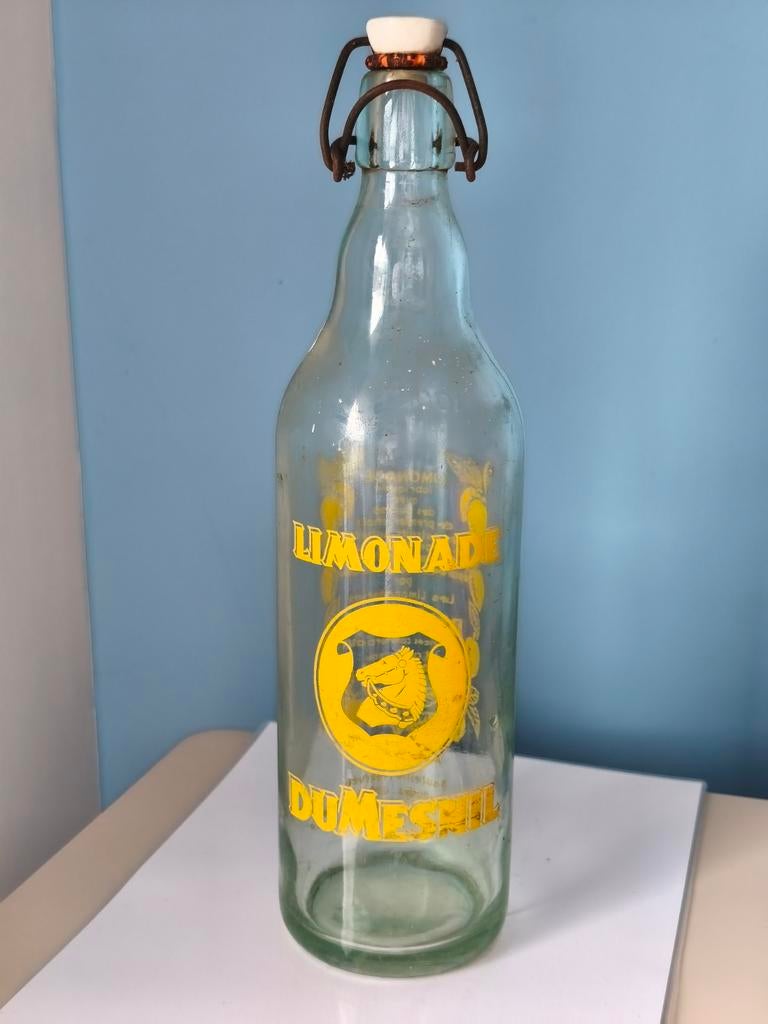 Oude vintage en verzamelbare Dumesnil limonadefles, Verzamelen, Merken en Reclamevoorwerpen, Verzenden