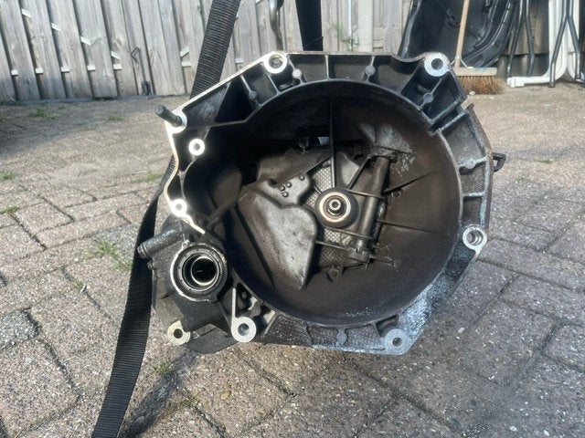 VERSNELLINGSBAK 5bak Fiat 500 (312) (01-2007/12-2012), Auto-onderdelen, FCA Germany GmbH, Gebruikt, IPC D1-09 Bahnhofsplatz
65423  Rüsselsheim am Main, DE