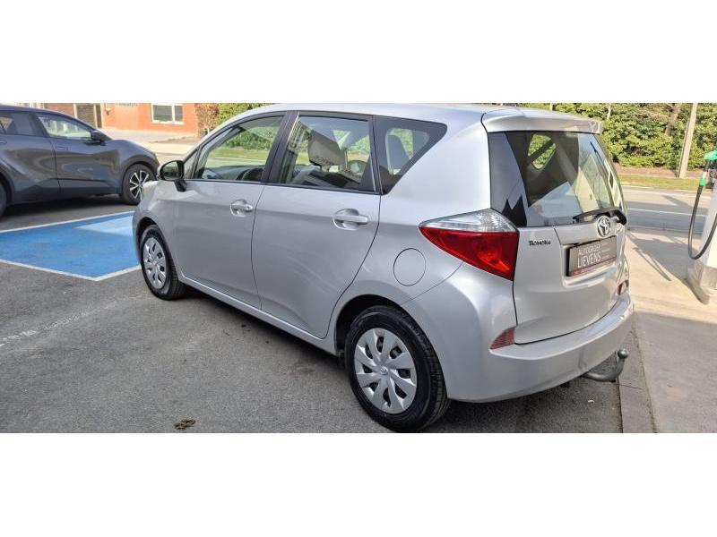 Toyota Verso-S 1.3B 6MT VERSO S LUNA, Euro 5, Monovolume, Zwart, Overige kleuren