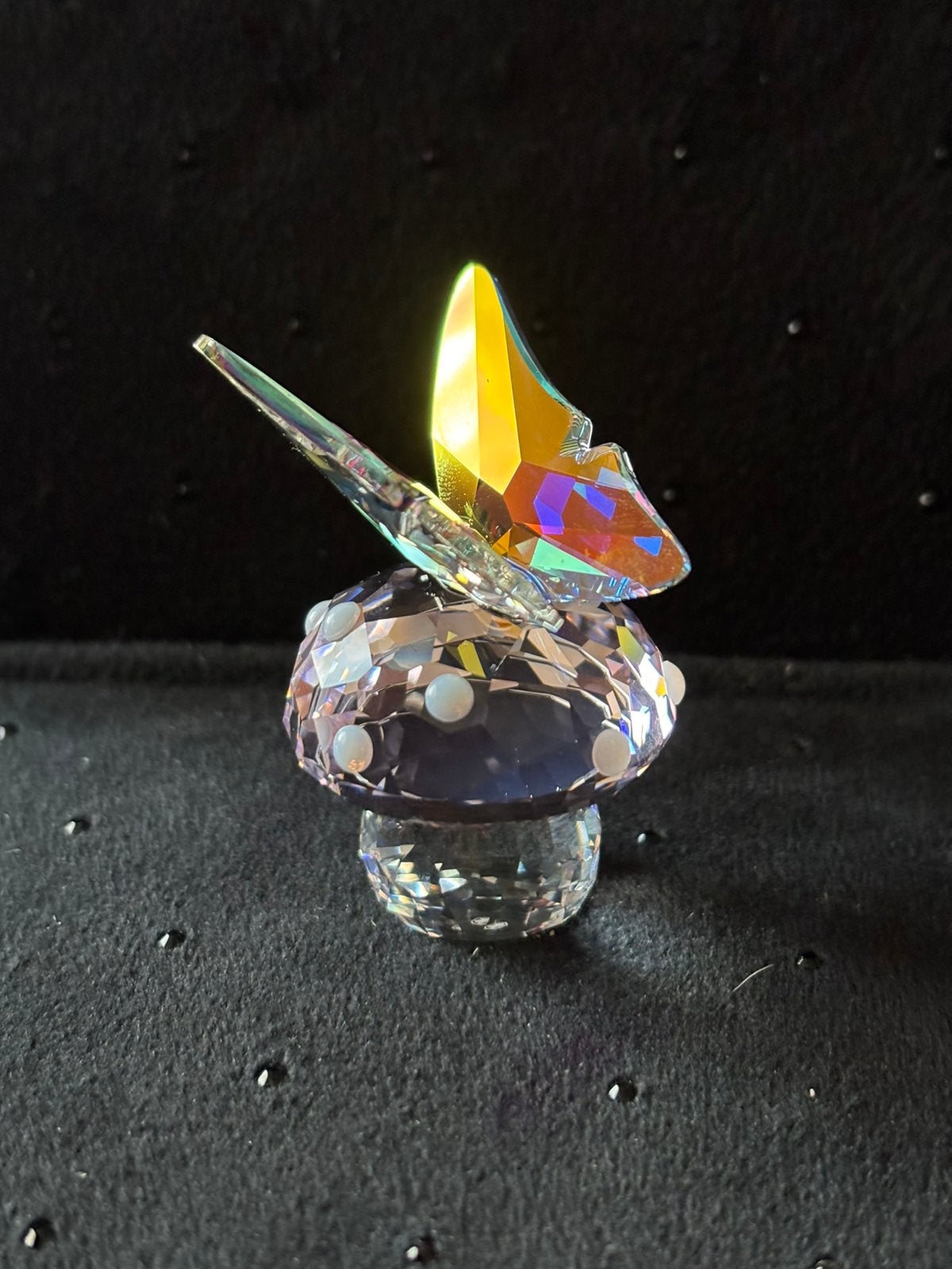 Swarovski Ariane Grande vlinder op paddestoel, Verzamelen, Ophalen of Verzenden, Zo goed als nieuw