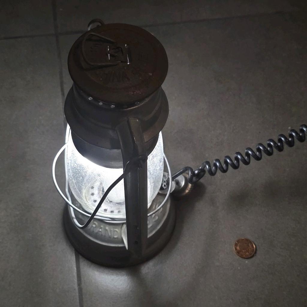 Oude stormlantaarn omgebouwd naar elektrisch, Huis en Inrichting, Lampen | Vloerlampen, Ophalen