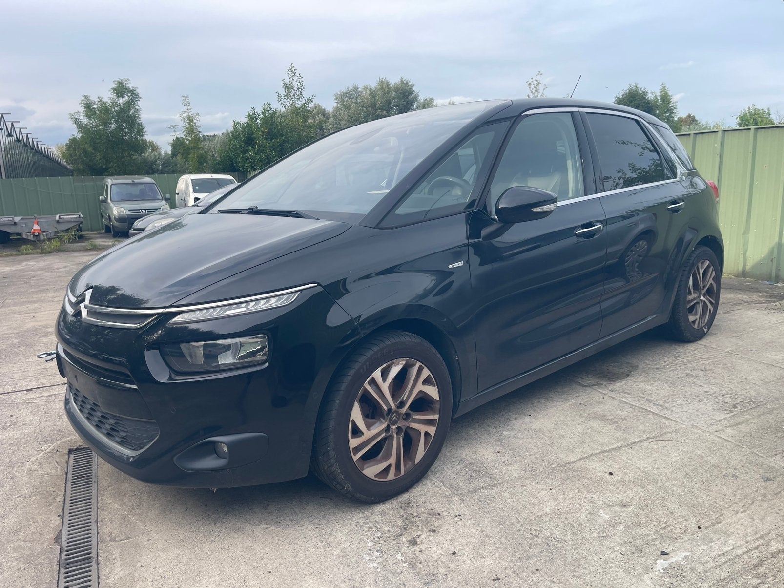 Citroën C4 Picasso 1.6 e-HDi, exclusive,moteur défectueux !., Autos, Cuir, Euro 5, Achat, https://public.car-pass.be/vhr/285234fc-218f-4693-90cd-5133281884cb