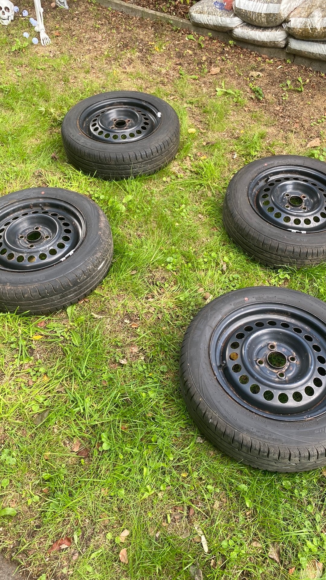 Auto banden op stalen velg, Autos : Pièces & Accessoires, Pneus & Jantes, Enlèvement, Véhicule de tourisme, Pneus été, Pneus et Jantes