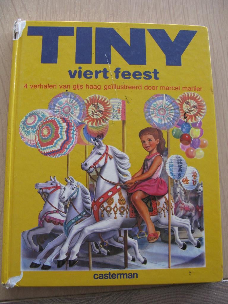 Tiny viert feest., Boeken, Ophalen of Verzenden, Gelezen