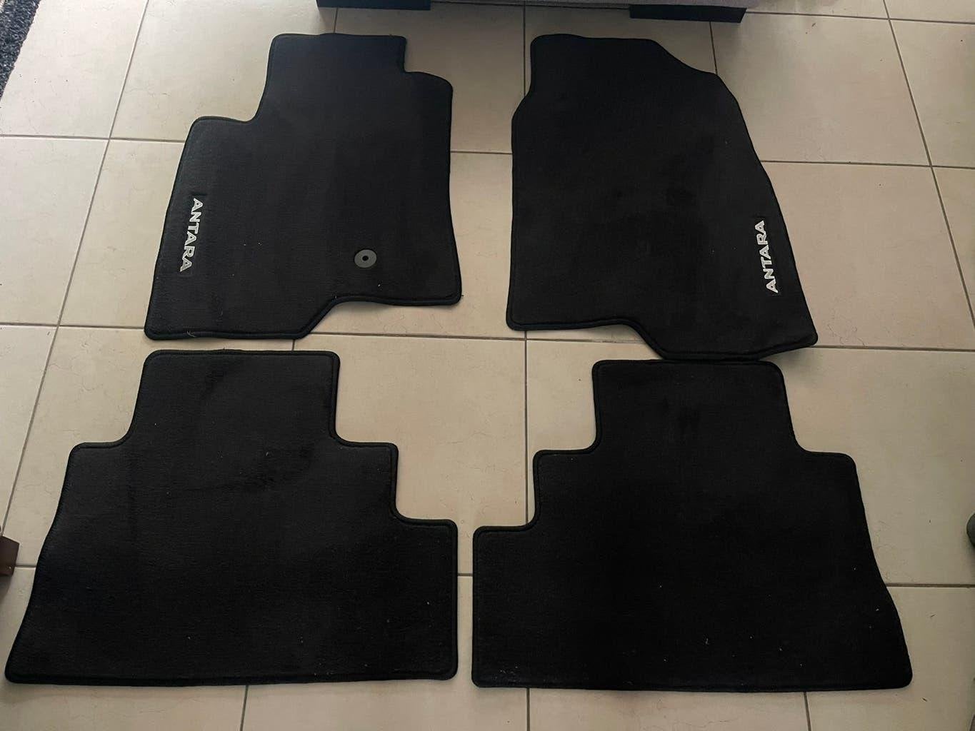 Tapis de sol pour Opel Antara (2006–2017) GM93743885  OEM, Enlèvement, Neuf, Opel