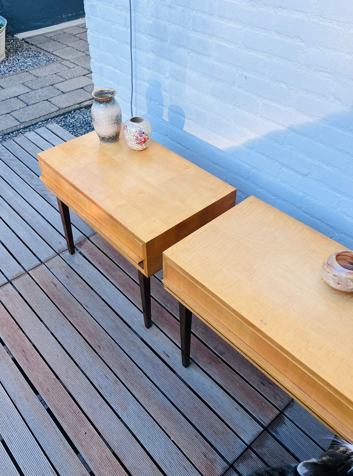 Set van twee vintage mid-century nachtkastjes / bijzettafels, Ophalen, Zo goed als nieuw, 45 tot 65 cm, Minder dan 55 cm