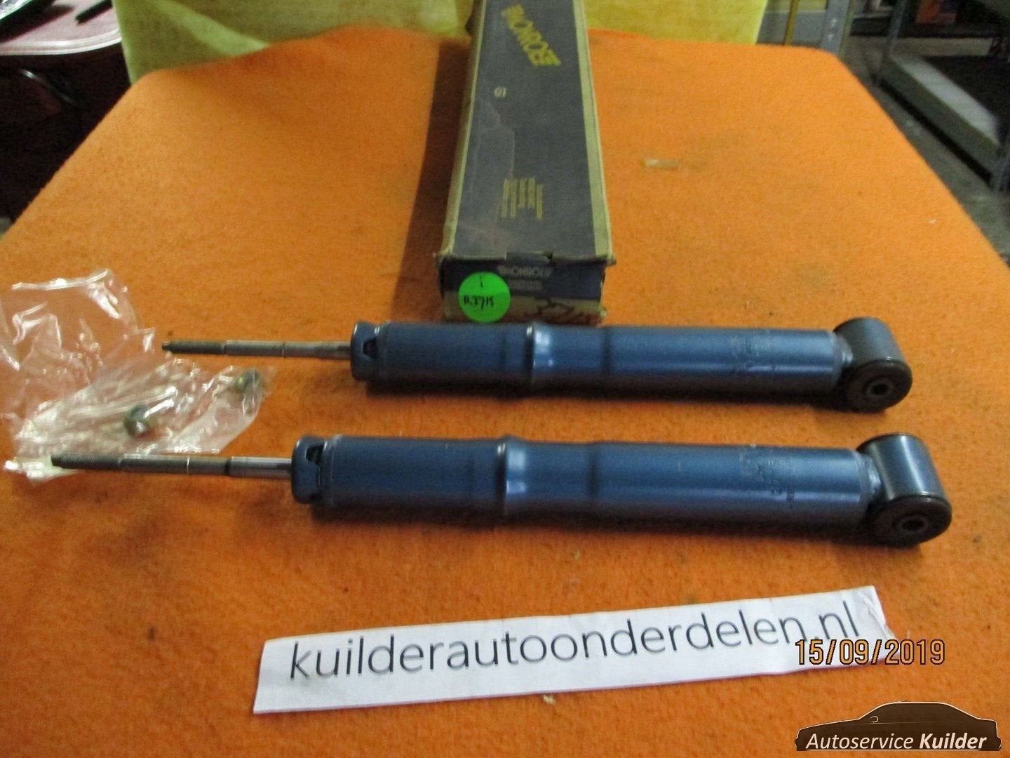 Nieuw set schokdempers achter VW Golf I Scirocco Monroe olie, Neuf, Volkswagen, -, Origine de la pièce connue