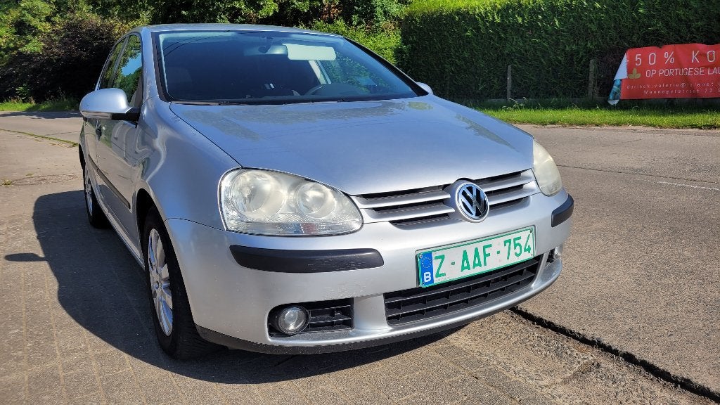 vw golf 2.0i AUTOMAAT 110kw/150pk AIRCO 5 deurs euro 4 2004, Auto's, Volkswagen, Stof, 110 kW, 4 cilinders, Bedrijf