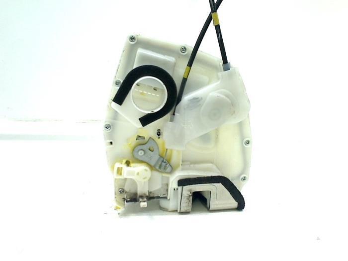 Serrure portière cylindre droit d'un Suzuki Swift, -, 3 mois de garantie, Utilisé, -