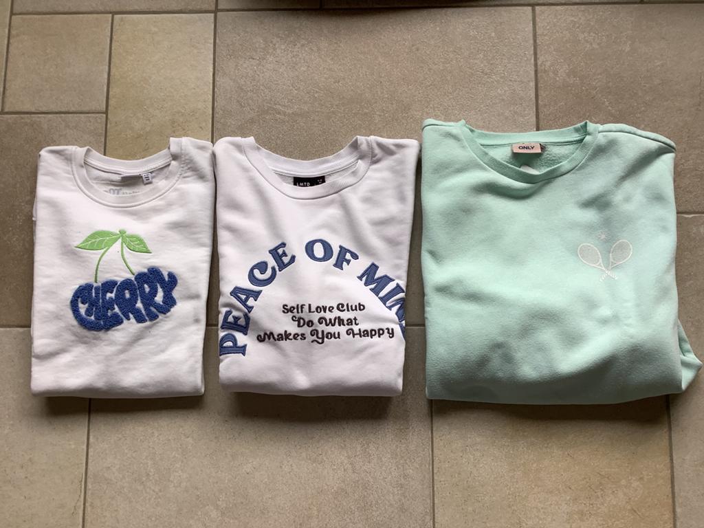 Swaeter truien 11-12 jaar. In perfecte staat. Stuk 5€., Kinderen en Baby's, Kinderkleding | Maat 146, Ophalen of Verzenden, Zo goed als nieuw