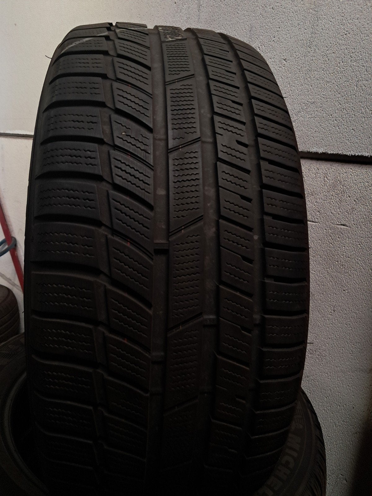 235/45/18 2354518 235/45r18 hiver, Enlèvement