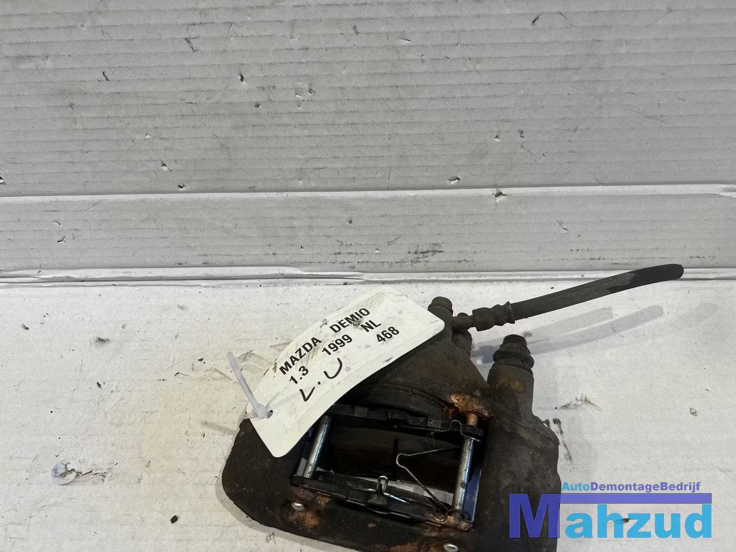 MERCEDES SLK R170 links voor remklauw 1996-2004, Gebruikt, Mercedes-Benz AG, Mercedes-Benz, Mercedesstrasse 120
70372  Stuttgart, DE