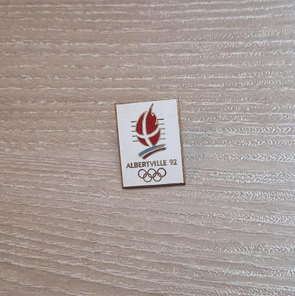 PIN - ALBERTVILLE 92 - OLYMPISCHE SPELEN - JEUX OLYMPIQUES, Collections, Envoi, Utilisé, Sport, Insigne ou Pin's