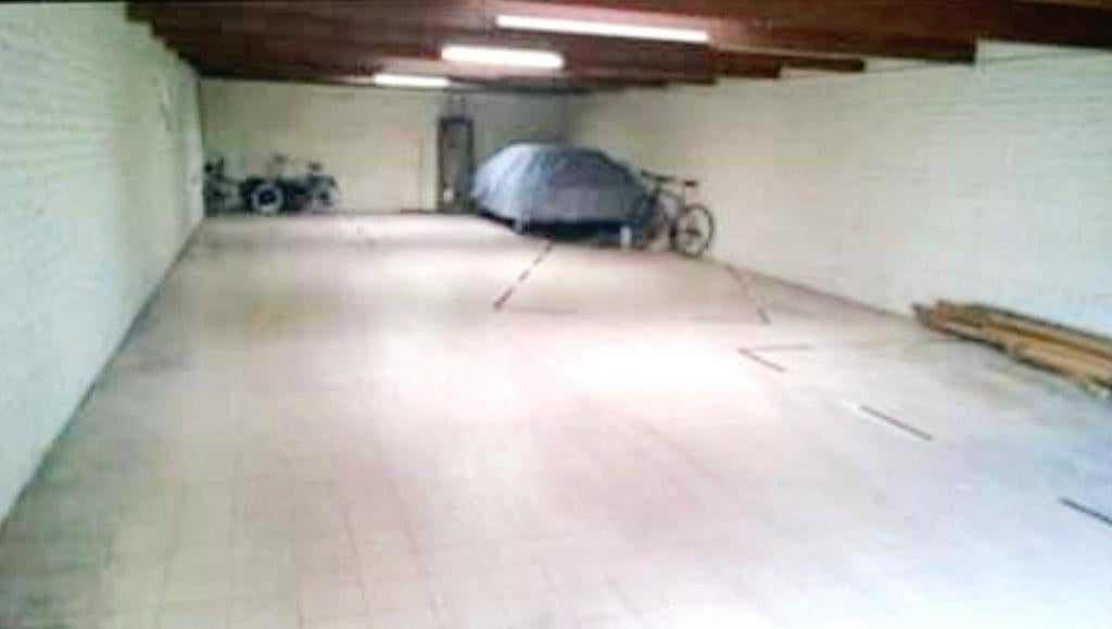 Entrepôt / Garage 96m² Liège, Immo, Garages en Parkeerplaatsen